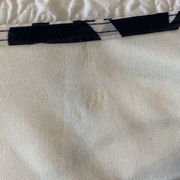 Lane Bryant Sheer Floral Print Short Flutter Sleeve Scoop Neck Top - Picture 10 of 10